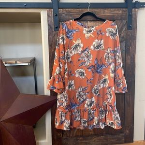 Crescent dress size M